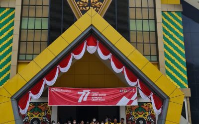 Upacara HUT RI Ke-77 di Universitas Panca Bhakti